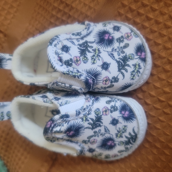 Baby Vans Shoes - Picture 1 of 3